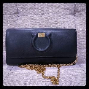 Ferragamo wallet on chain